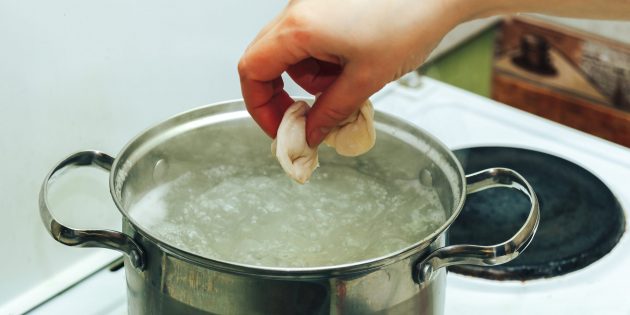 Du behöver inte bara salt: du måste lägga till 3 ingredienser till vattnet med dumplings - maträtten blir mycket godare